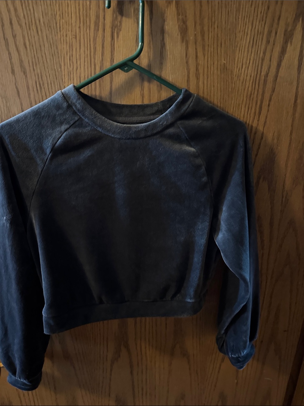 UGG Washed Charcoal Cropped Sweatshirt - Dark Gray